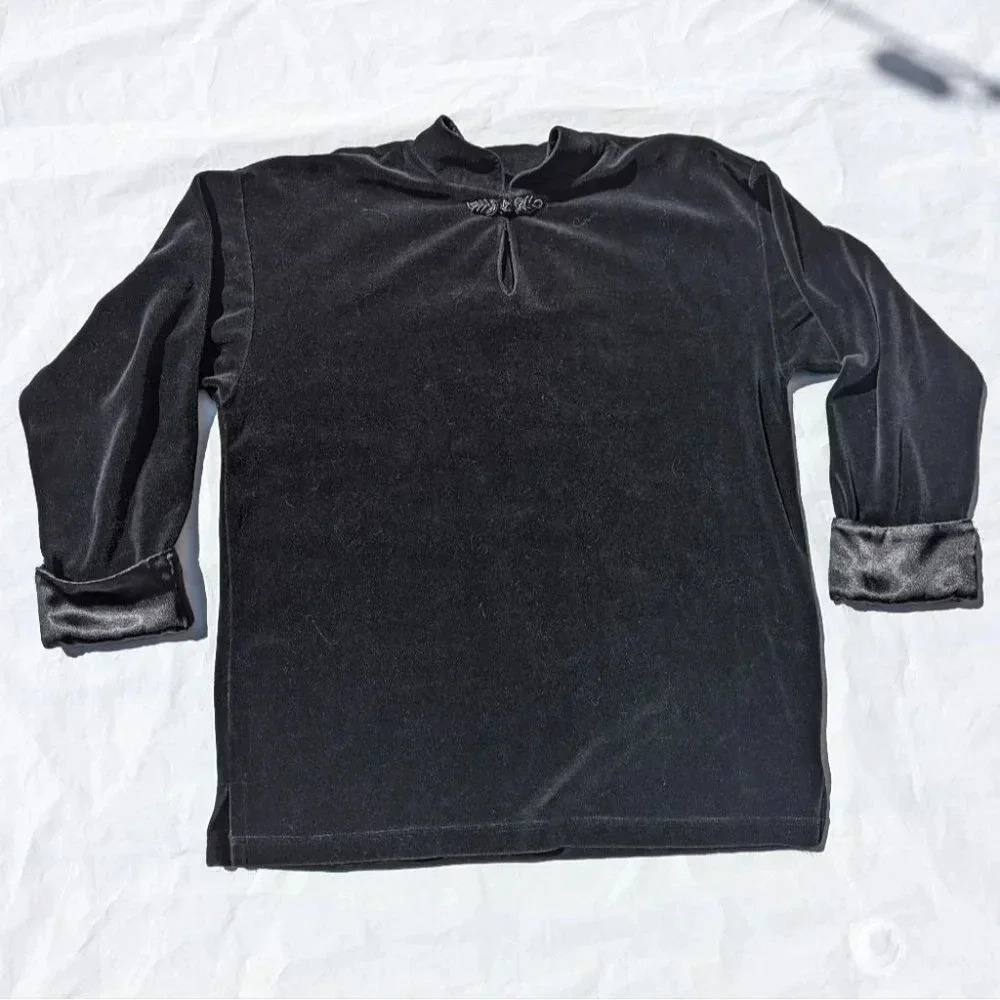 Vintage Northern Spirit Velvet Woman's Black  Top- Size Medium